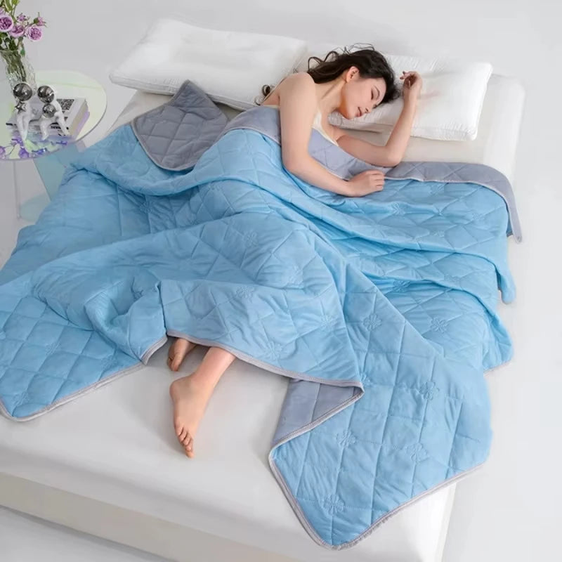 Cooling Quilt - Ultra Cool Silk Summer Blanket