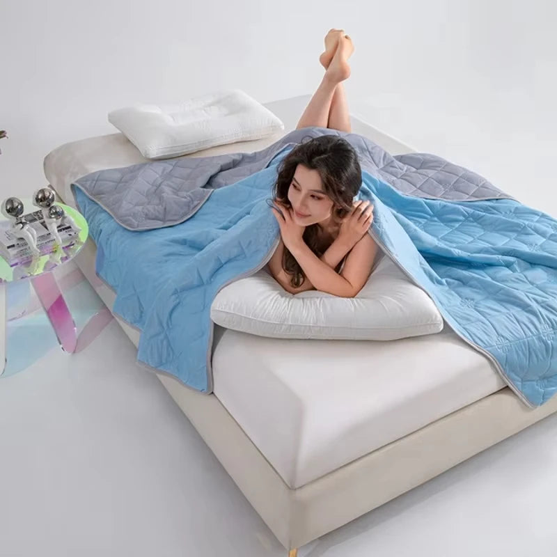 Cooling Quilt - Ultra Cool Silk Summer Blanket