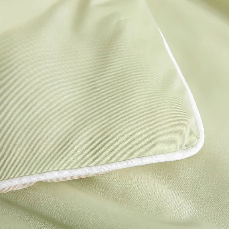 Cooling Blanket - Silky Air Conditioned Summer Quilt
