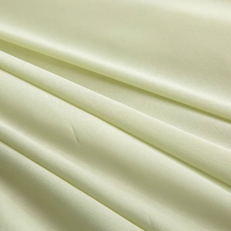 Cooling Blanket - Silky Air Conditioned Summer Quilt