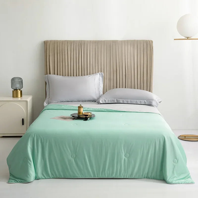 Cooling Blanket - Silky Air Conditioned Summer Quilt