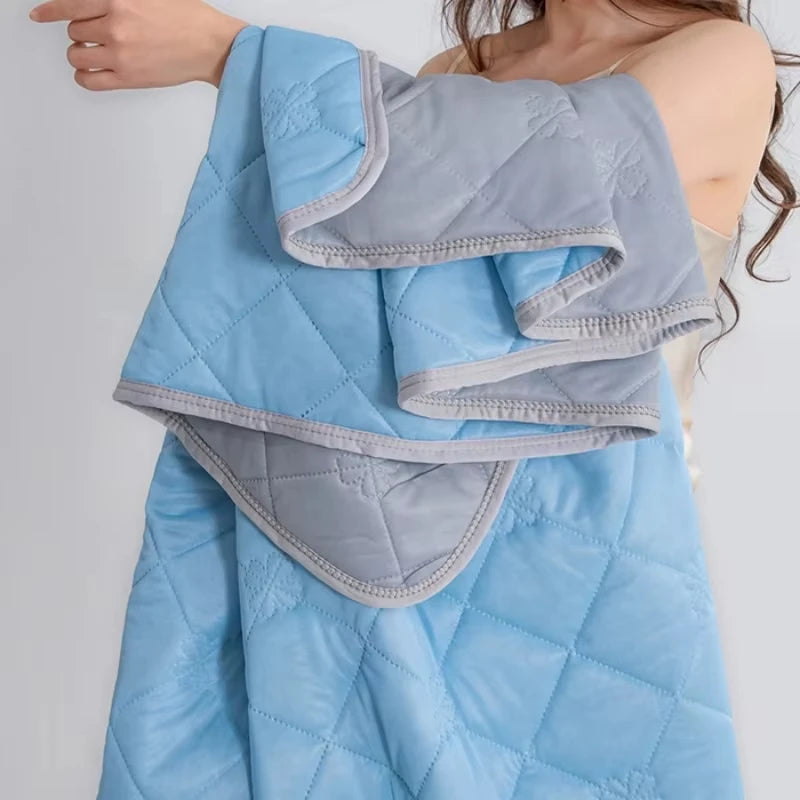 Cooling Quilt - Ultra Cool Silk Summer Blanket